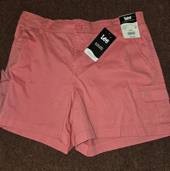 New! Lee Shorts Women's Size 12M With 5in Inseam - Picture 1 of 5